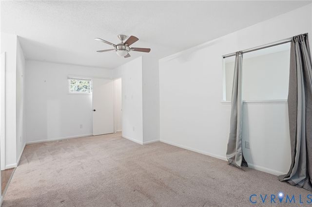 1707 Foxfire Cir, Henrico, VA 23238