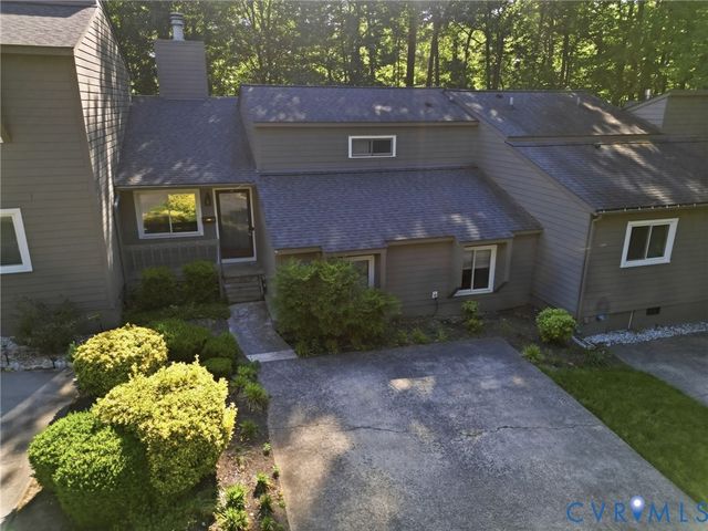 1707 Foxfire Cir, Henrico, VA 23238