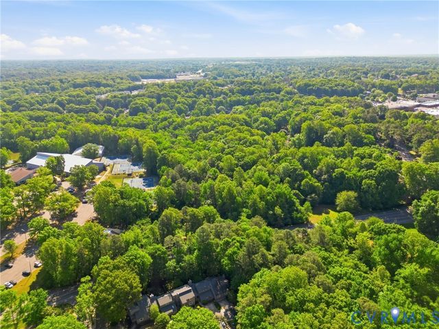 1707 Foxfire Cir, Henrico, VA 23238
