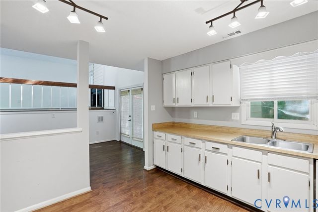 1707 Foxfire Cir, Henrico, VA 23238