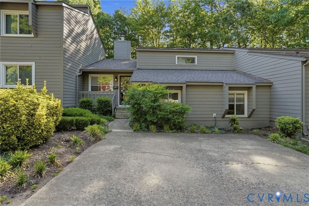 1707 Foxfire Cir, Henrico, VA 23238