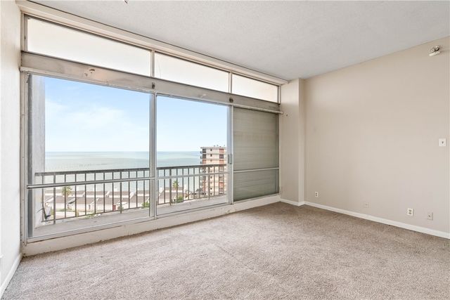 4600 Ocean Dr 906, Corpus Christi, TX 78412