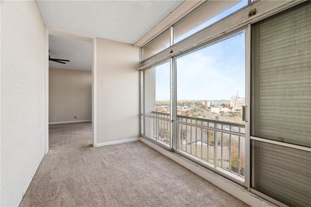 4600 Ocean Dr 906, Corpus Christi, TX 78412