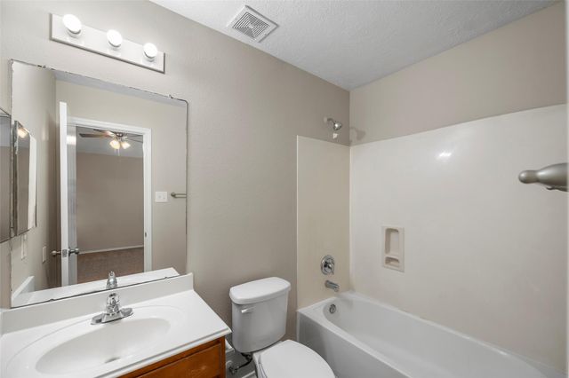 1410 Carolina Grove Lane, Houston, TX 77073