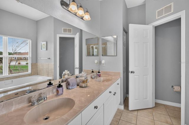 10844 DRAGONWOOD DRIVE, Tampa, FL 33647