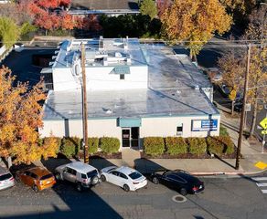 1950 Court Street, C, Redding, CA 96001