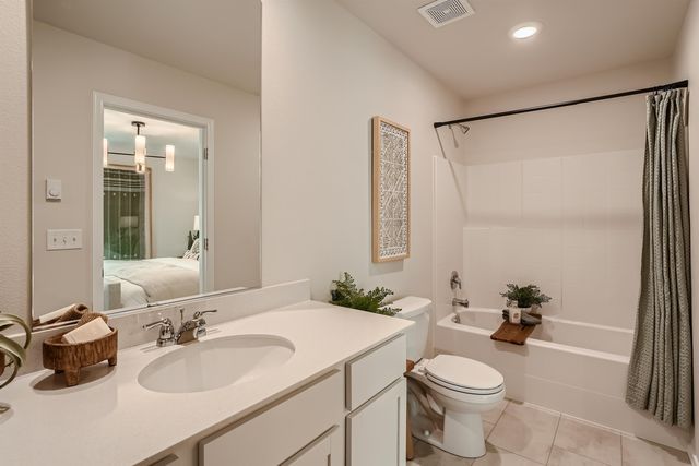 907 Steptoe View Ln, Cheney, WA 99004