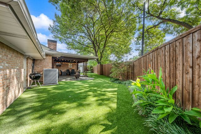 7318 Rockhurst Drive, Dallas, TX 75214