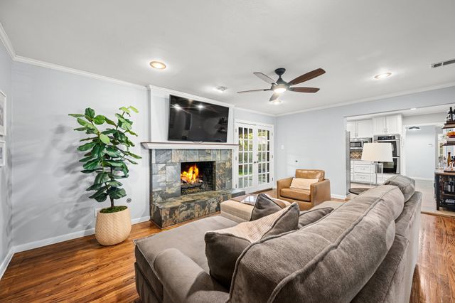 7318 Rockhurst Drive, Dallas, TX 75214