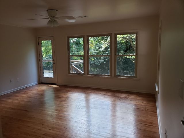 911 E Rodgers Drive, Fayetteville, AR 72701