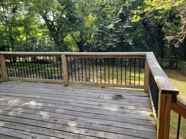 911 E Rodgers Drive, Fayetteville, AR 72701