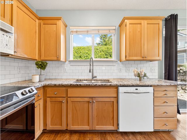 13136 Se LINDEN Ln 4, Milwaukie, OR 97222