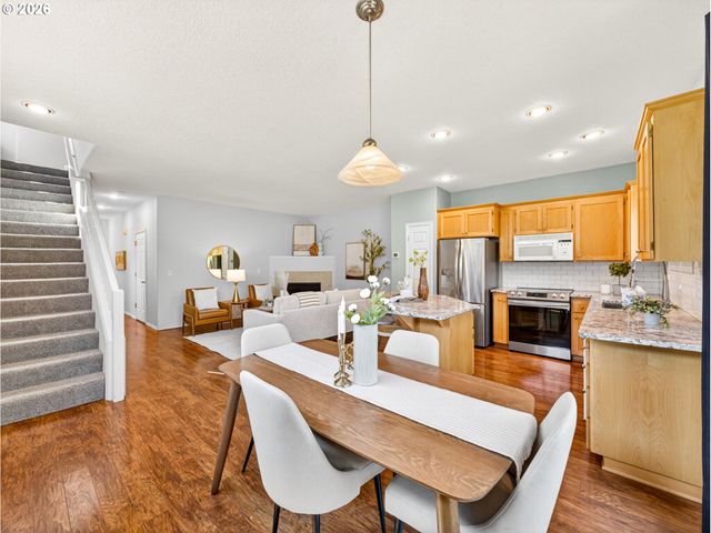 13136 Se LINDEN Ln 4, Milwaukie, OR 97222