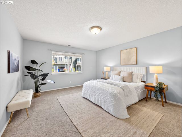 13136 Se LINDEN Ln 4, Milwaukie, OR 97222