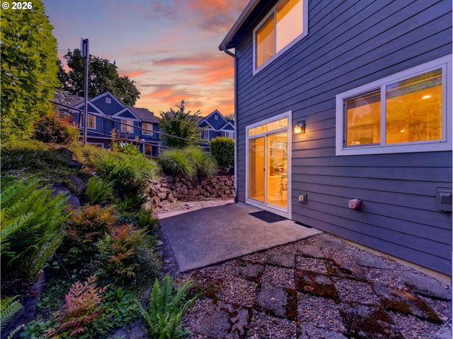 13136 Se LINDEN Ln 4, Milwaukie, OR 97222