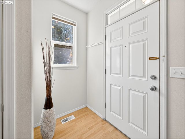 13136 Se LINDEN Ln 4, Milwaukie, OR 97222