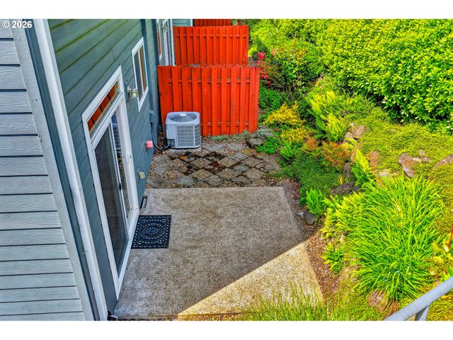 13136 Se LINDEN Ln 4, Milwaukie, OR 97222