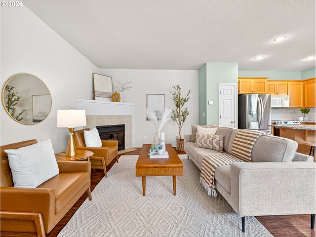 13136 Se LINDEN Ln 4, Milwaukie, OR 97222