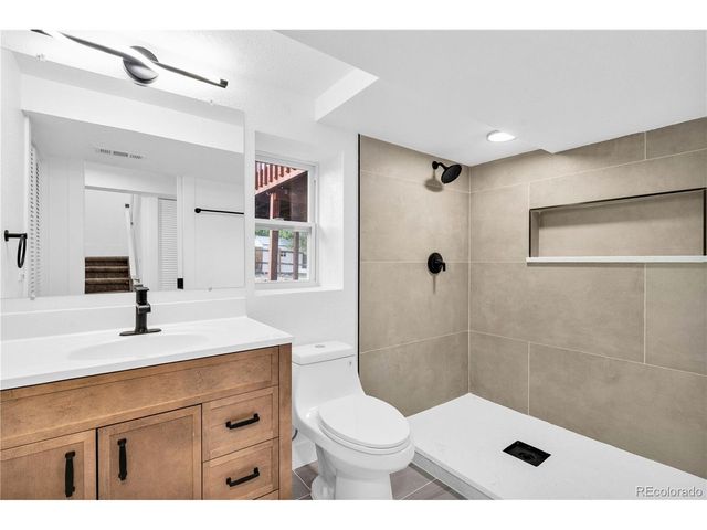 7433 W Hinsdale Dr, Littleton, CO 80128