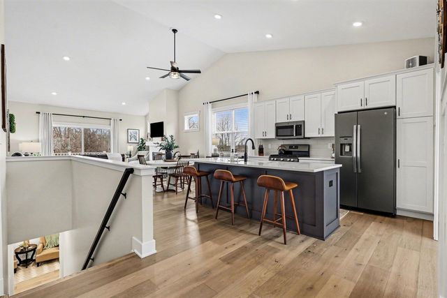 5187 Salmon River Court, Wyoming, MI 49418