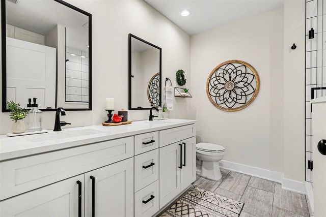 5187 Salmon River Court, Wyoming, MI 49418