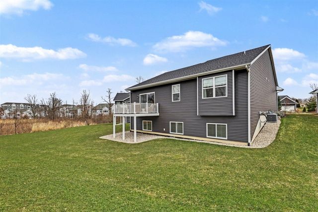 5187 Salmon River Court, Wyoming, MI 49418