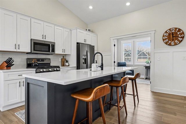 5187 Salmon River Court, Wyoming, MI 49418