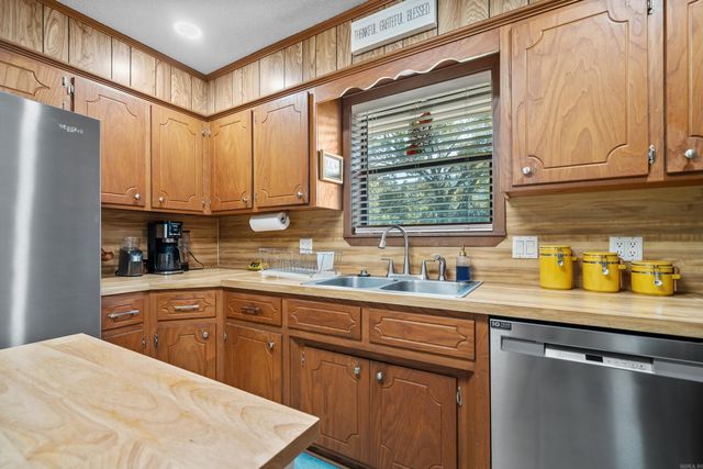 1115 Albright Road, Hot Springs, AR 71913