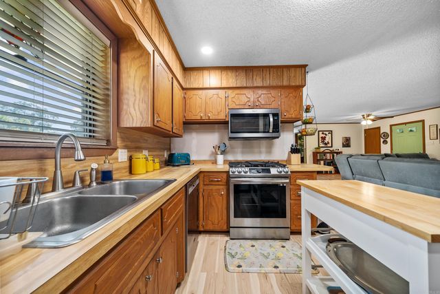 1115 Albright Road, Hot Springs, AR 71913