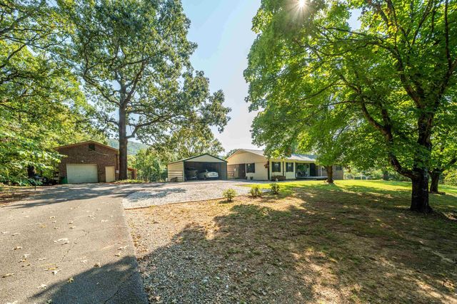 1115 Albright Road, Hot Springs, AR 71913