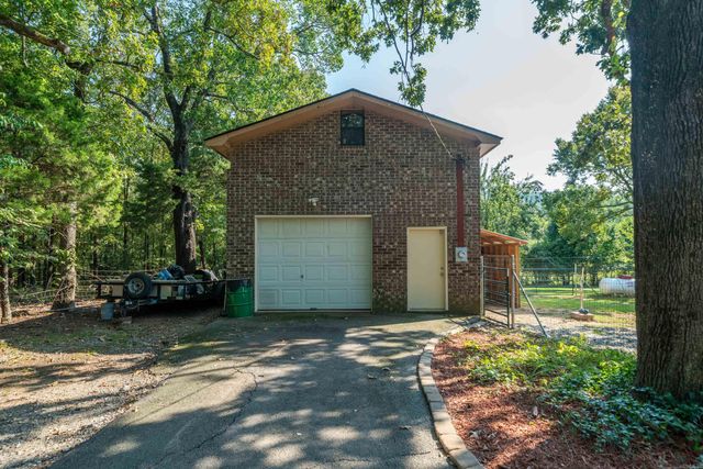 1115 Albright Road, Hot Springs, AR 71913