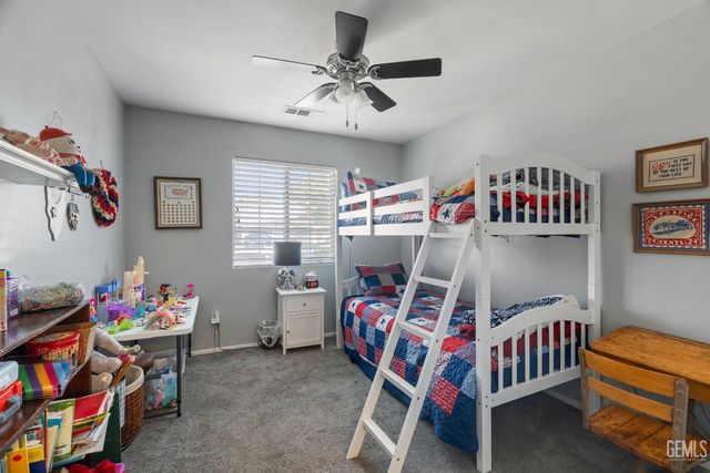 11505 Orchard Park Drive, Bakersfield, CA 93311