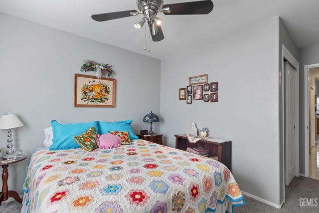 11505 Orchard Park Drive, Bakersfield, CA 93311