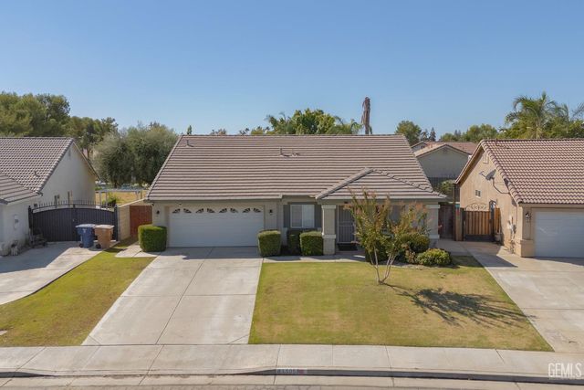 11505 Orchard Park Drive, Bakersfield, CA 93311