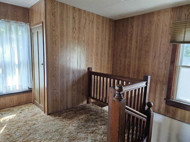 113 N STATE STREET, Waupaca, WI 54981