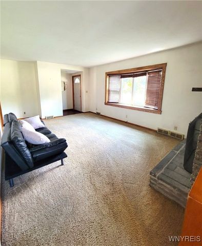 268 Erin Road, Ridgeway, NY 14103