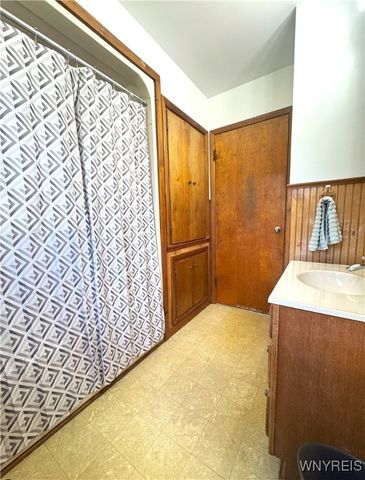 268 Erin Road, Ridgeway, NY 14103