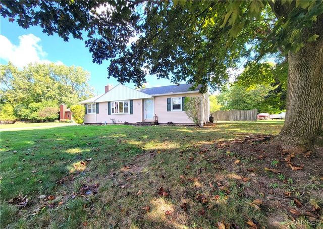 268 Erin Road, Ridgeway, NY 14103