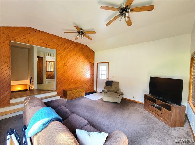 268 Erin Road, Ridgeway, NY 14103