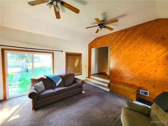 268 Erin Road, Ridgeway, NY 14103