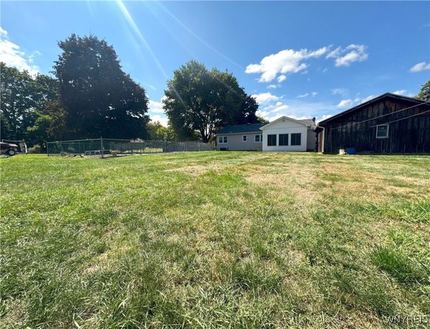 268 Erin Road, Ridgeway, NY 14103