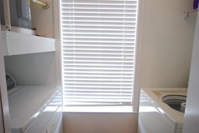 7000 Seawall Boulevard 411, Galveston, TX 77551