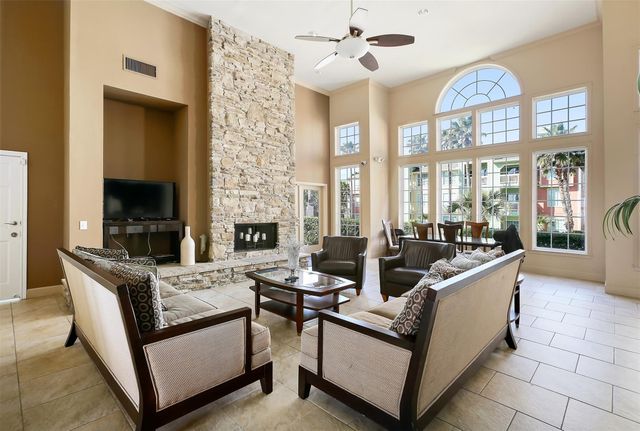 7000 Seawall Boulevard 411, Galveston, TX 77551