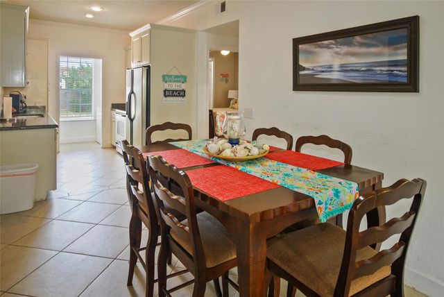 7000 Seawall Boulevard 411, Galveston, TX 77551