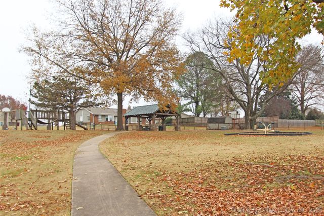199 W 113th Court S, Jenks, OK 74037