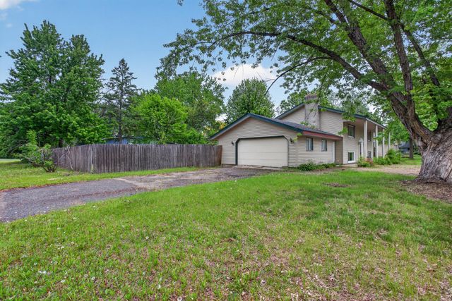 7856 Florida Circle N, Brooklyn Park, MN 55445