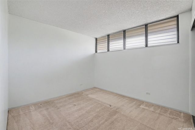1147 Ala Napunani Street 205, Honolulu, HI 96818