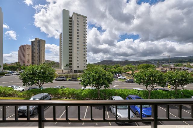 1147 Ala Napunani Street 205, Honolulu, HI 96818