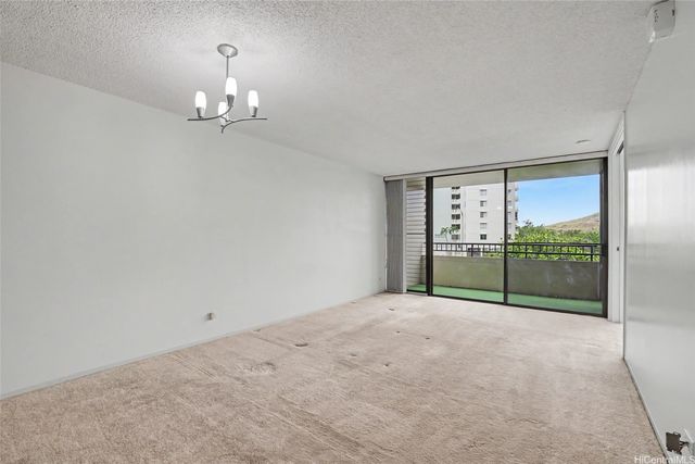 1147 Ala Napunani Street 205, Honolulu, HI 96818