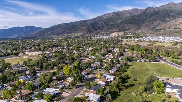 786 E SHANNON RD, Kaysville, UT 84037